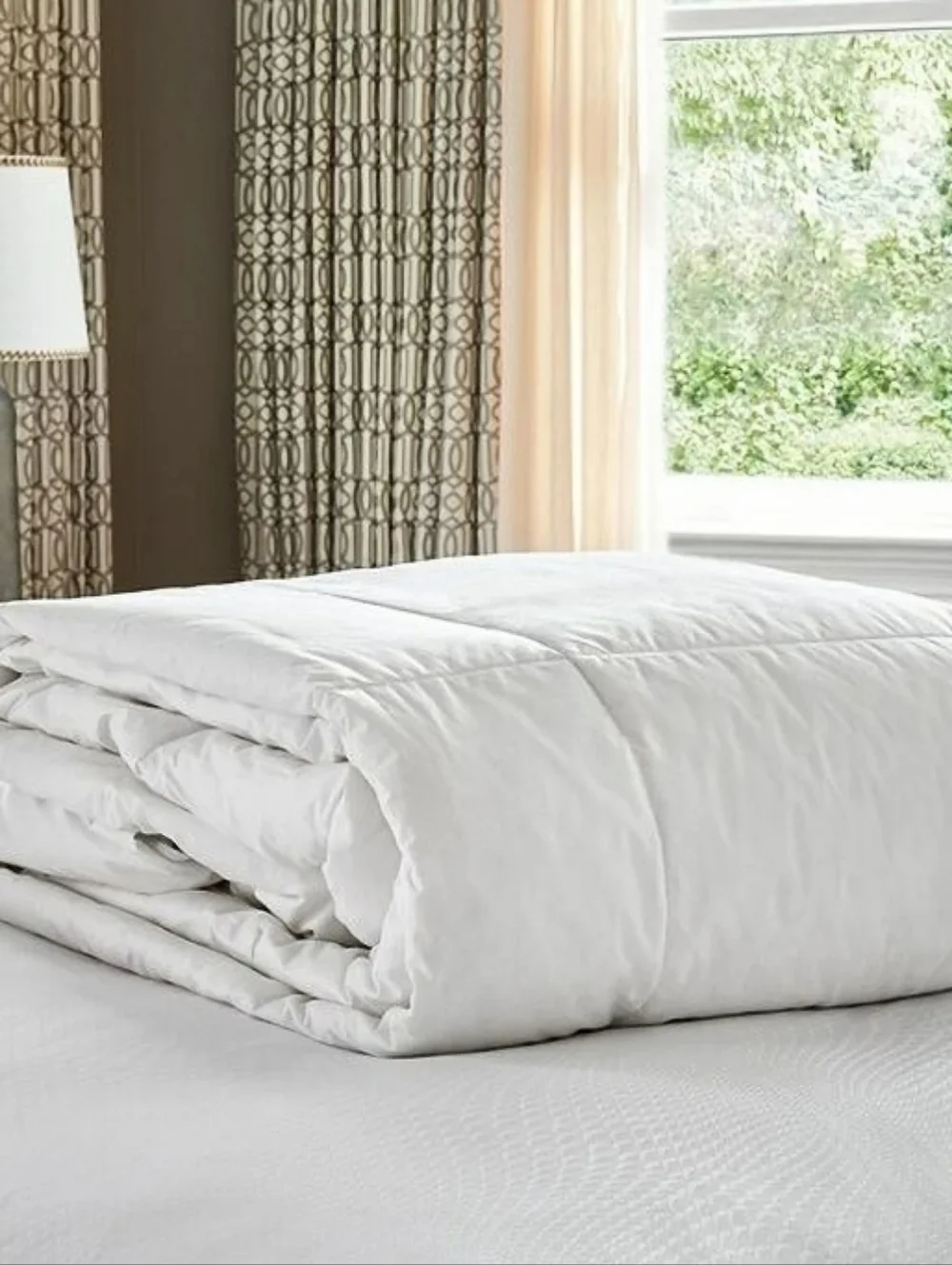 NEW Pacific Coast Feather Company King Down Comforter/Duvet Hotel-Style Bedding.